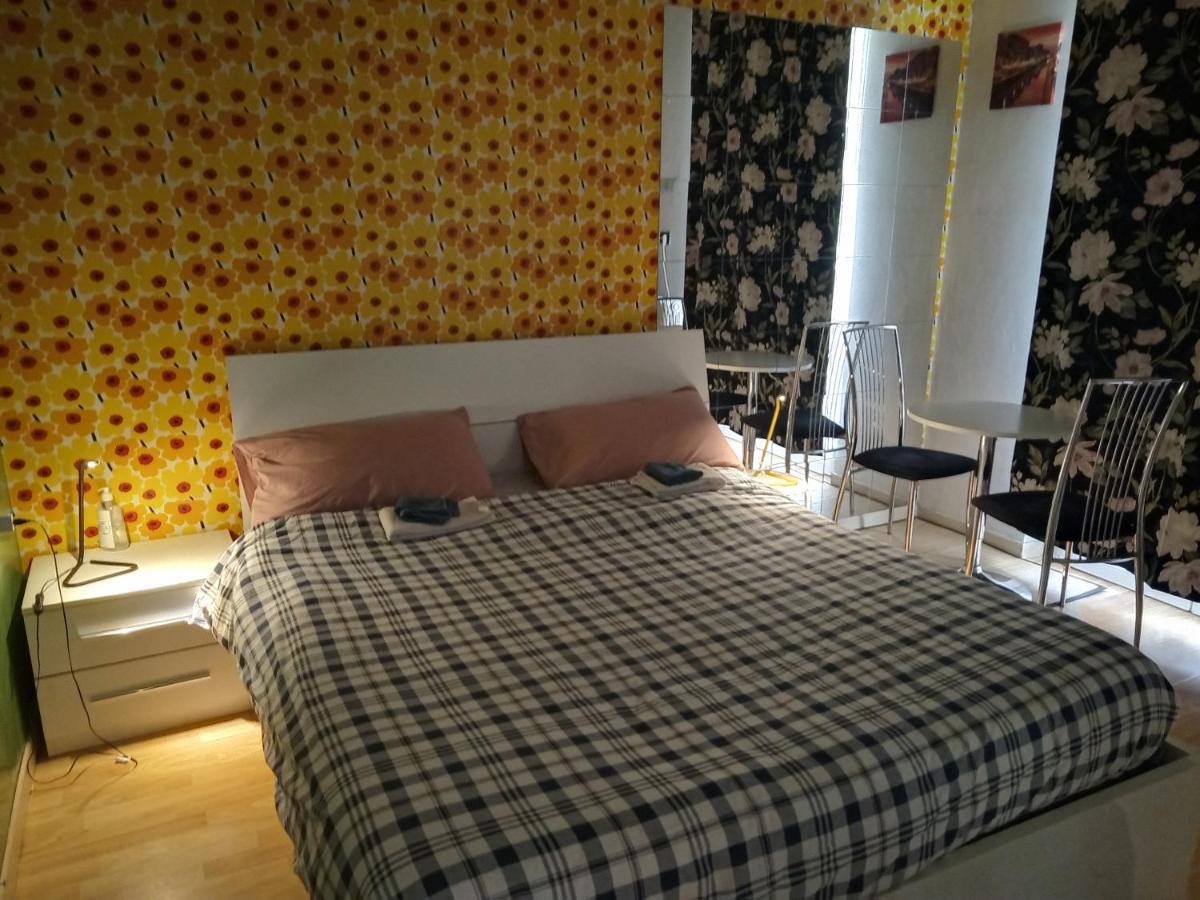 Floris Guest House Milan Bagian luar foto