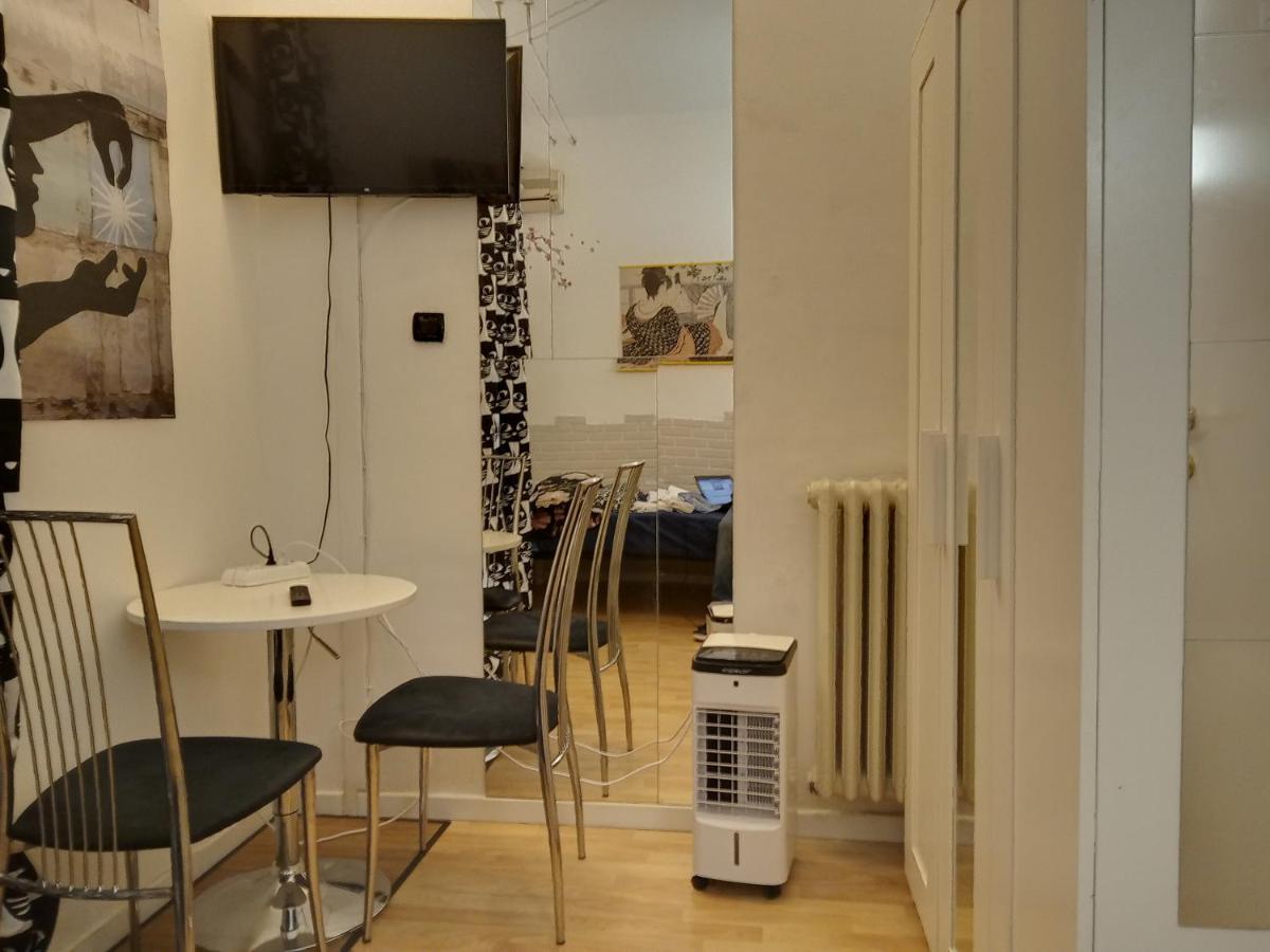 Floris Guest House Milan Bagian luar foto