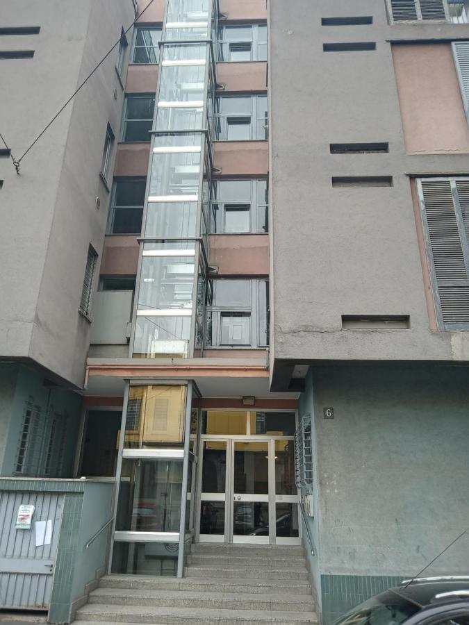 Floris Guest House Milan Bagian luar foto
